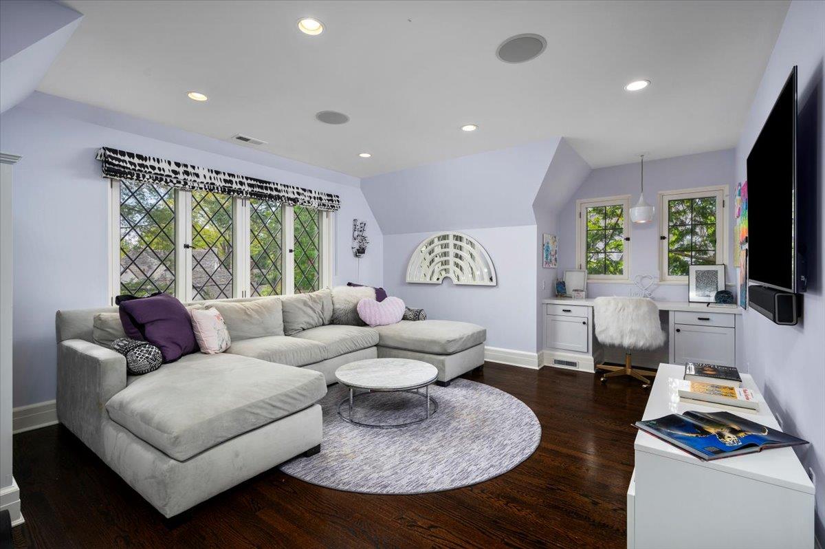 6 Shore Drive, Larchmont, Florida image 26
