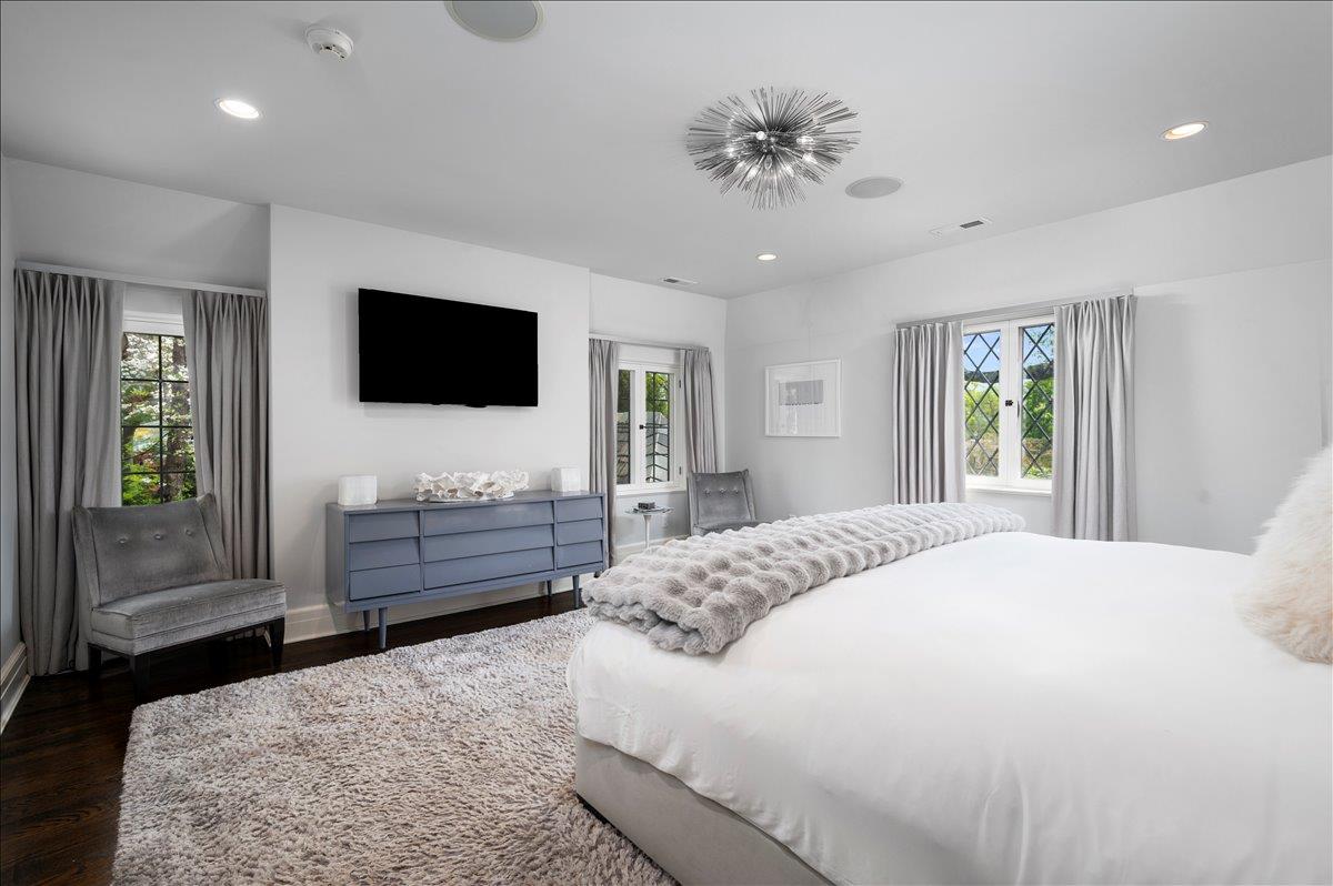 6 Shore Drive, Larchmont, Florida image 22