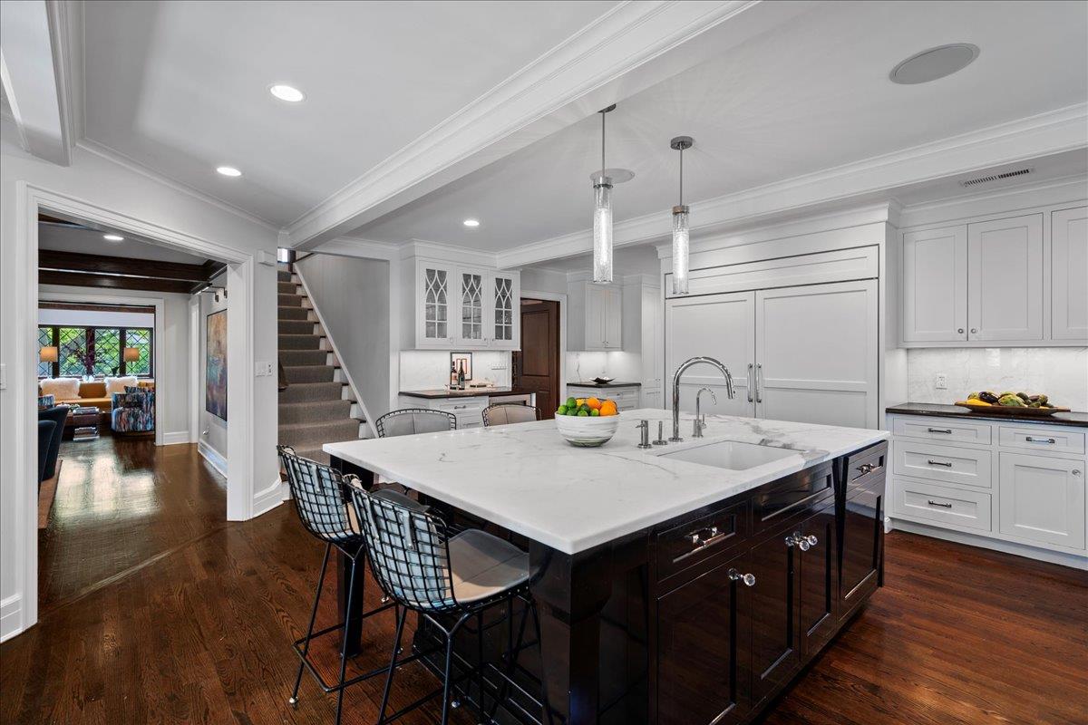 6 Shore Drive, Larchmont, Florida image 10