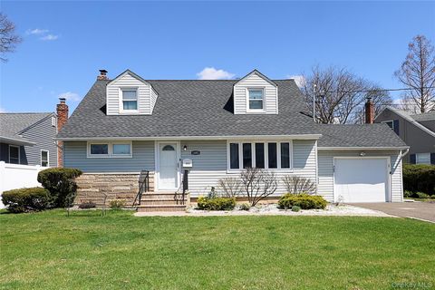 1481 N Meadow Road Merrick NY 11566