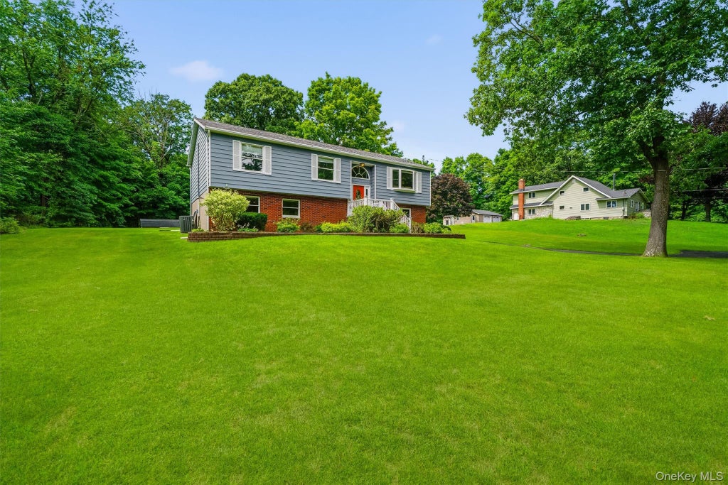 Photo of 133 Bedell Avenue, Highland, NY 12528 (MLS # 1041982)