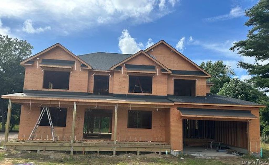 Photo of 3 Carmine Court, Commack, NY 11725 (MLS # 900958)