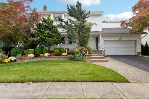 Photo for 987 S End
