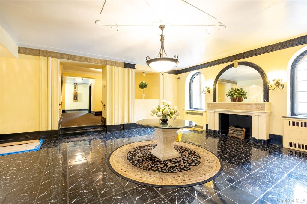 Photo of 3636 Greystone ave Ave #3L, Bronx, NY 10463 (MLS # 961523)