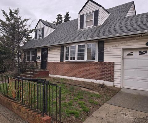 163 E Hawthorne Avenue Valley Stream NY 11580