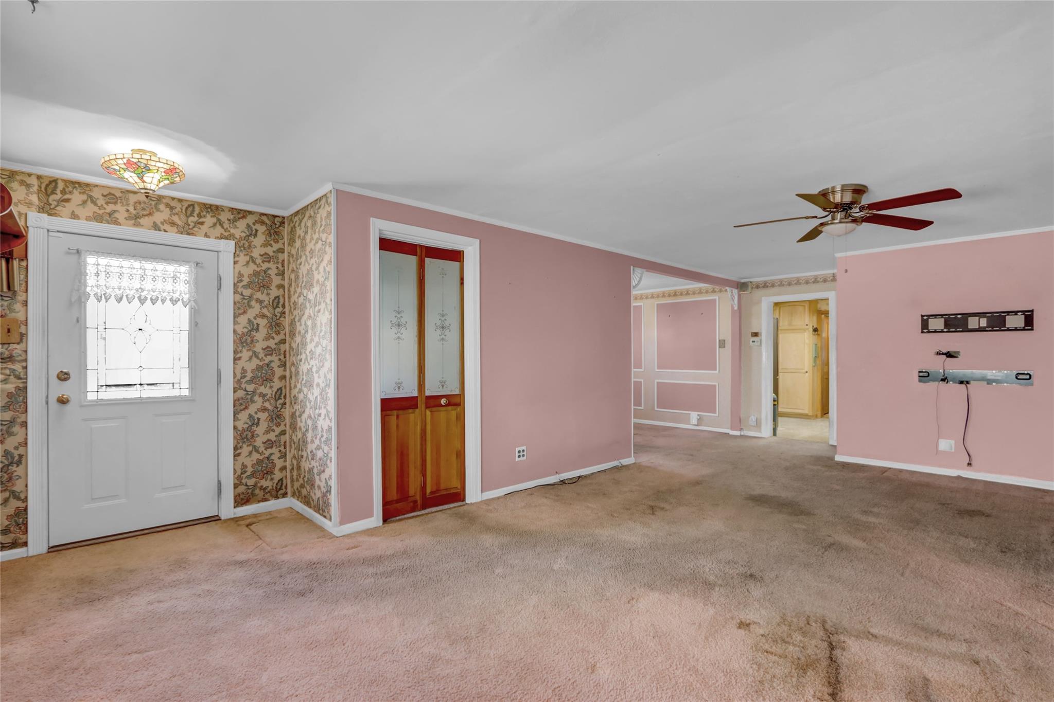 238 N Pine Street, Massapequa, New York image 13