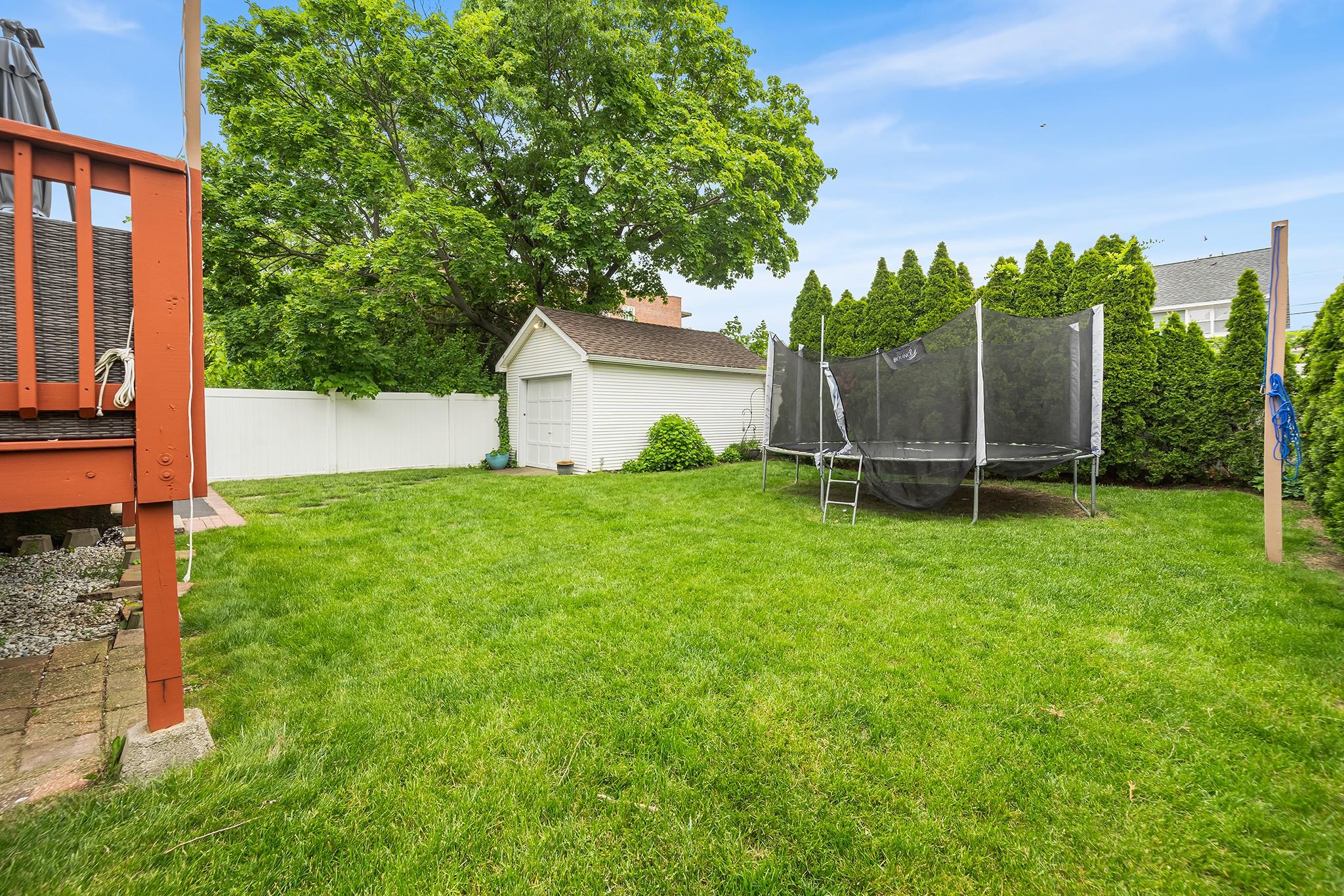 15 Leach Street, Lynbrook, New York image 34