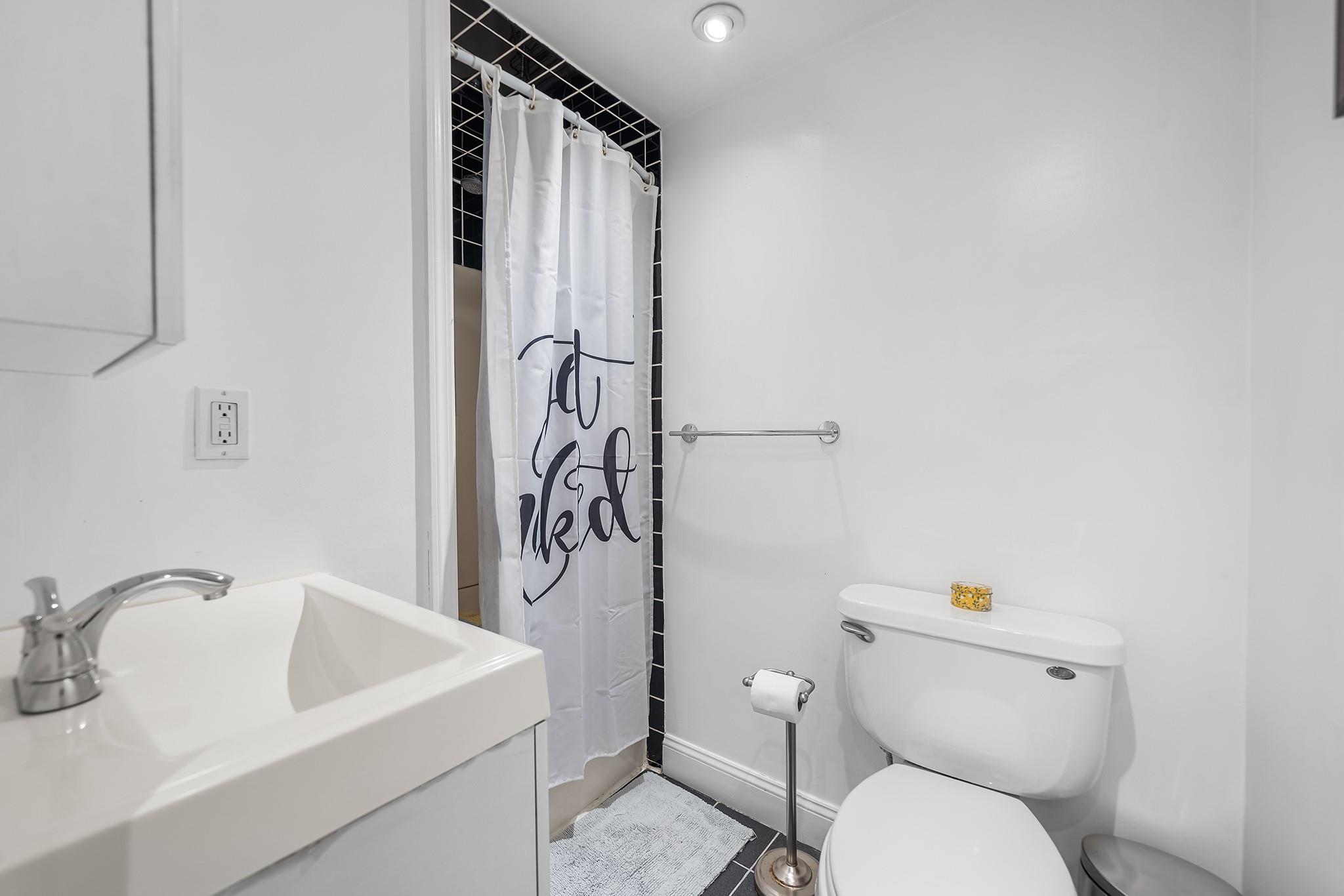 15 Leach Street, Lynbrook, New York image 30
