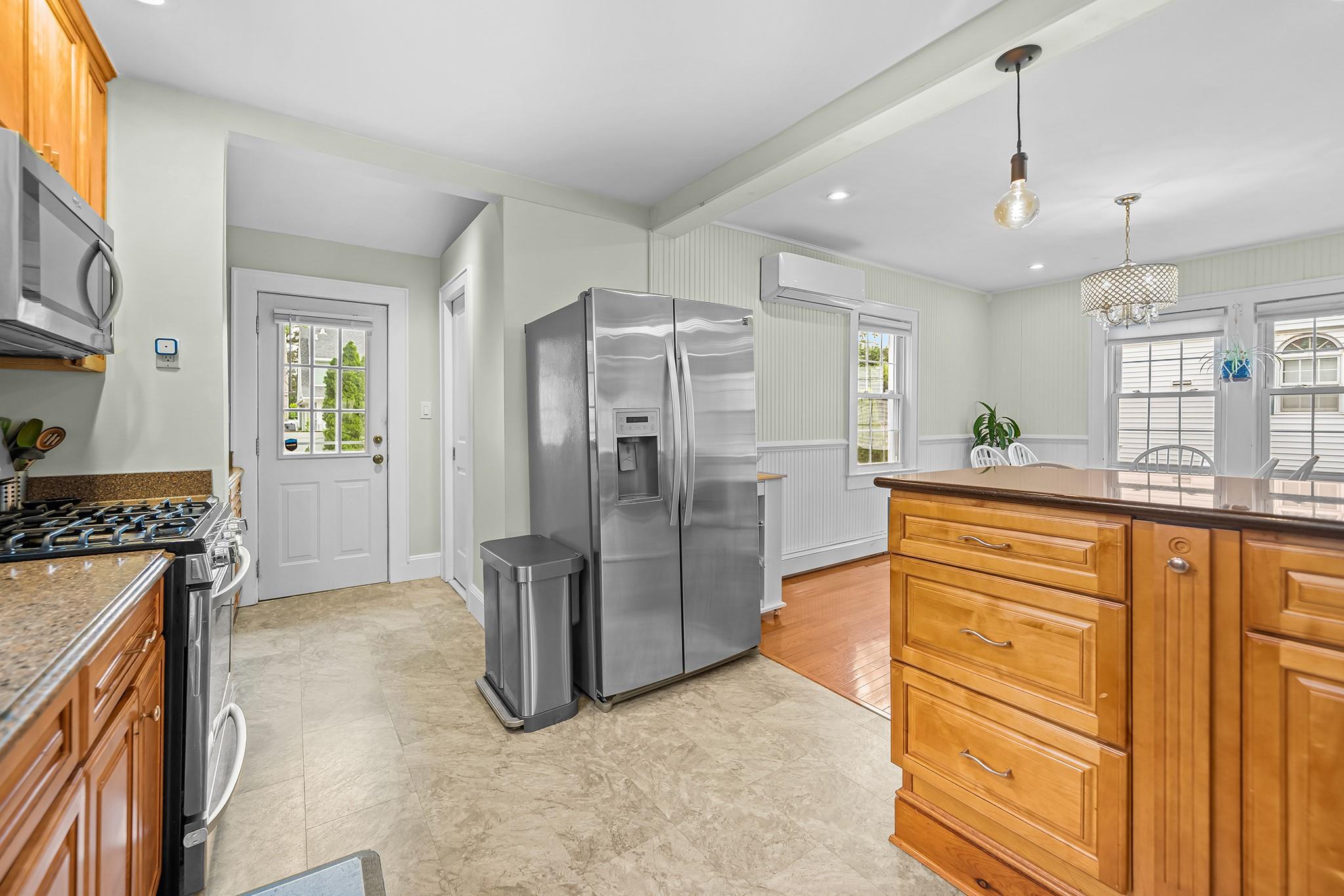 15 Leach Street, Lynbrook, New York image 18