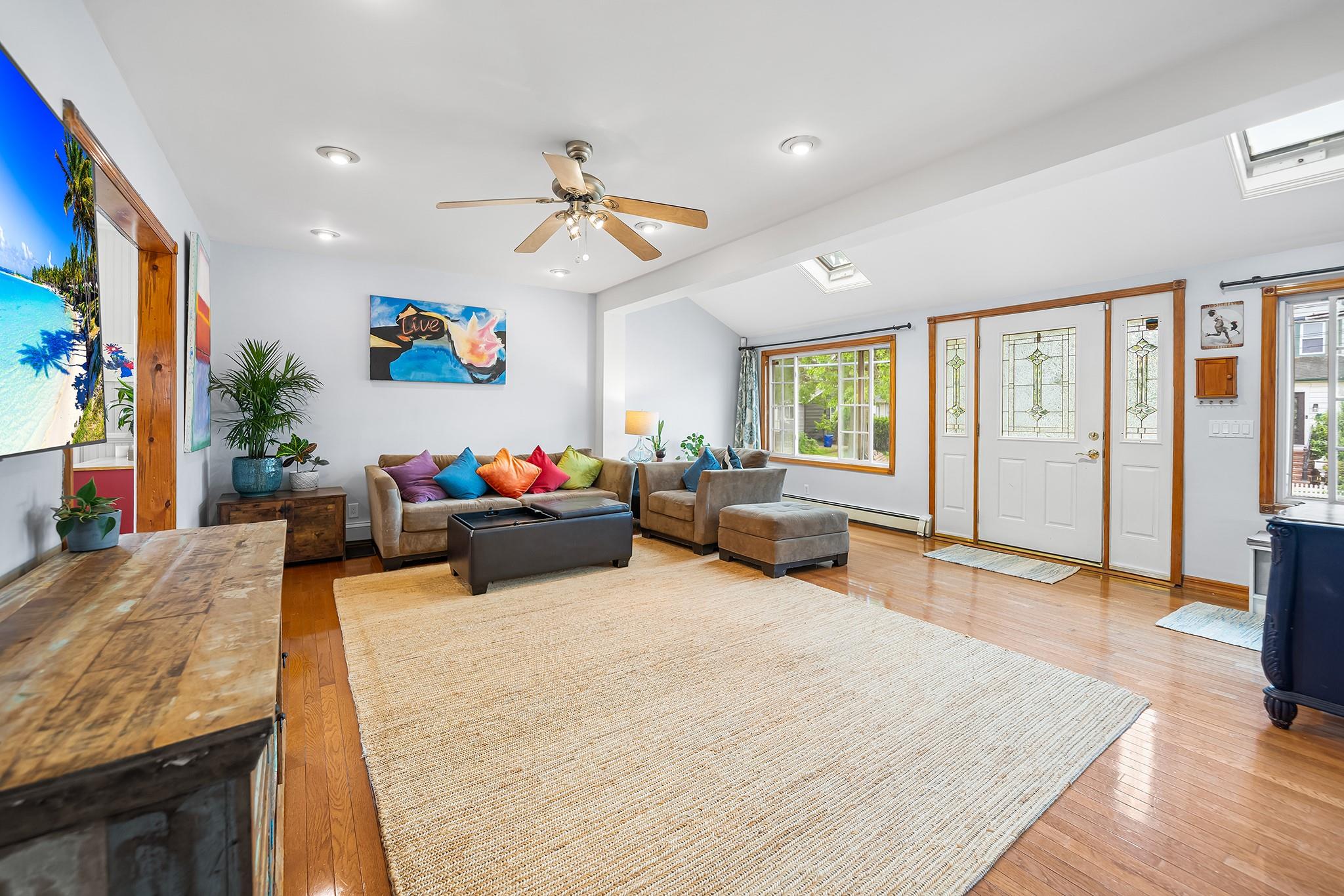 15 Leach Street, Lynbrook, New York image 8