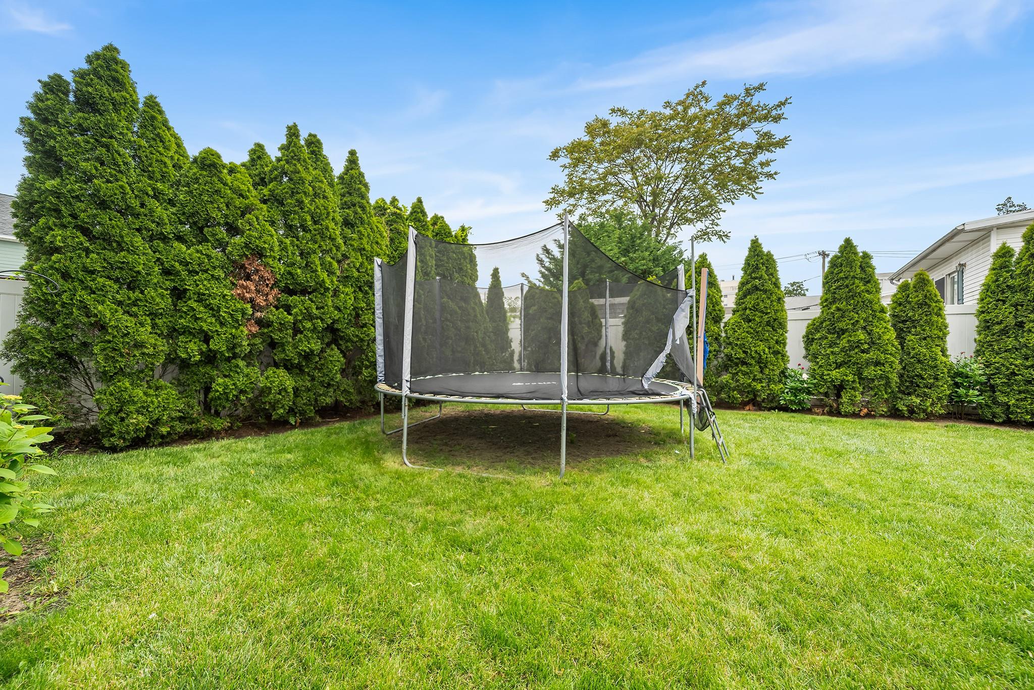 15 Leach Street, Lynbrook, New York image 35