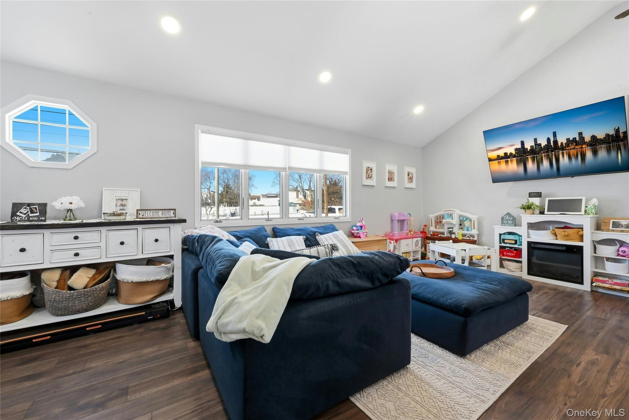 418 Old Farmingdale Road