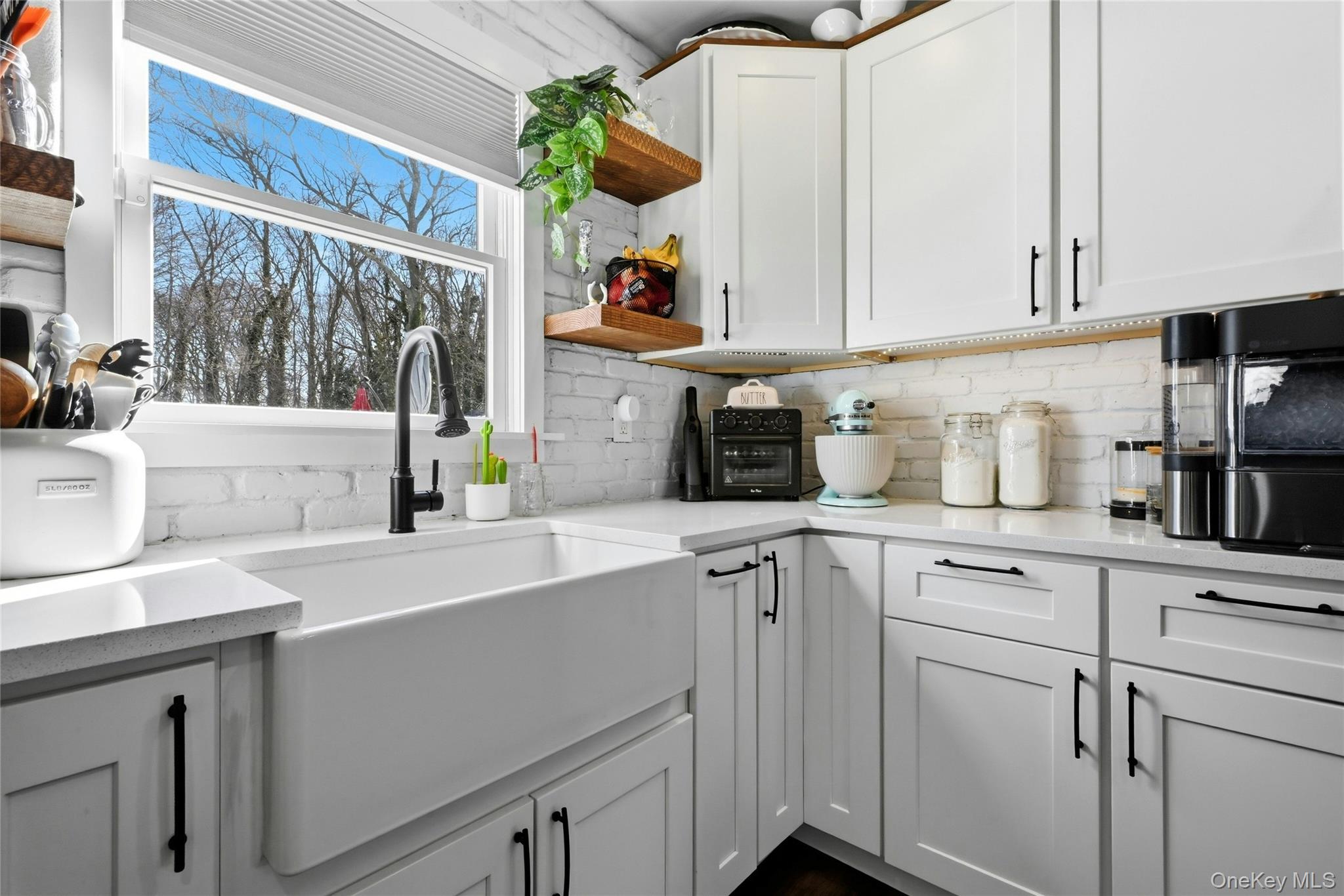 418 Old Farmingdale Road