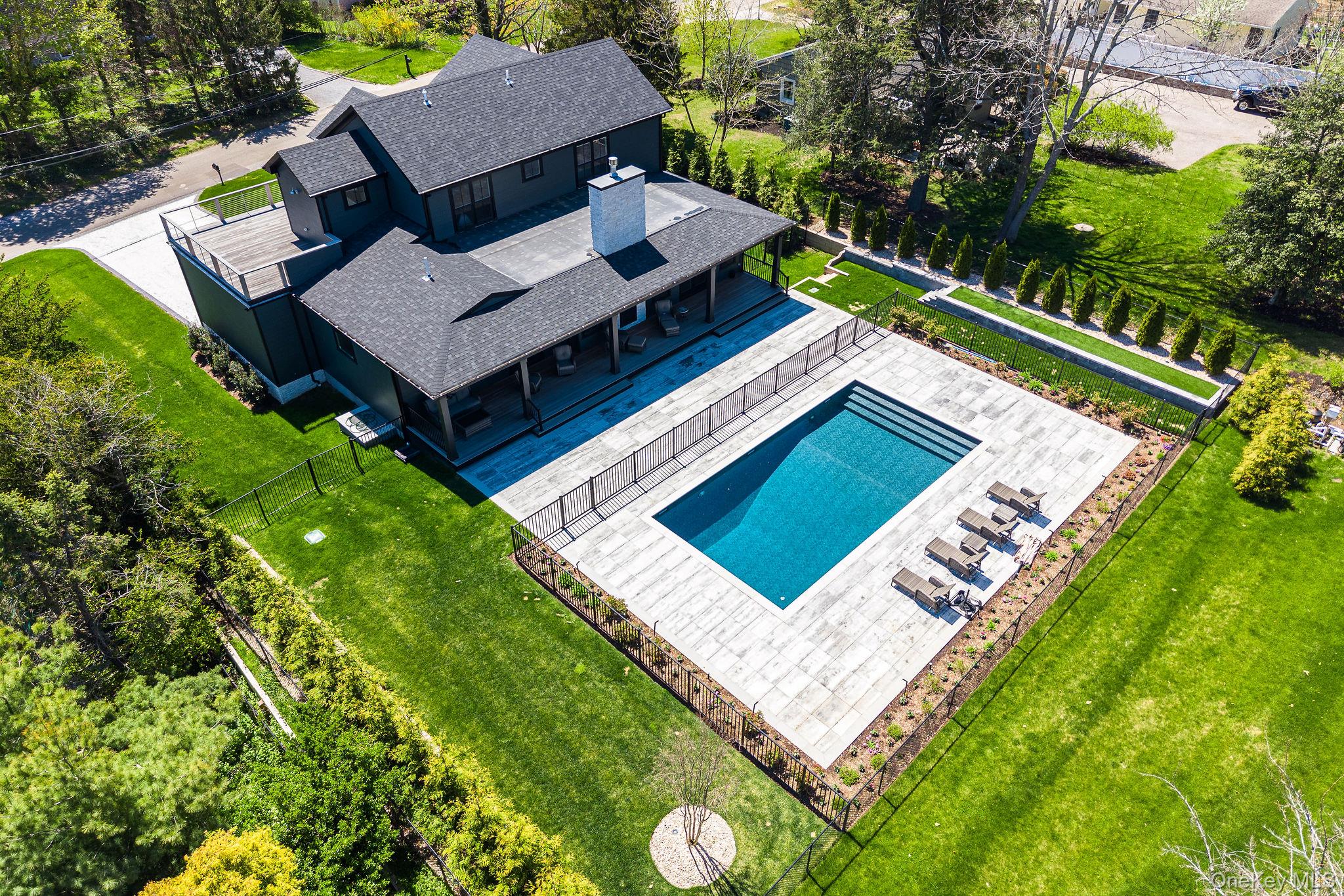 1665 Glenn Road
