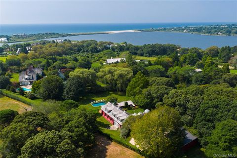 26 Ruxton Road East Hampton NY 11937