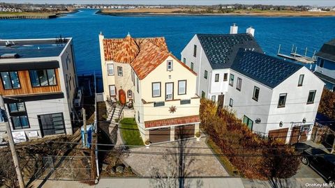 2004 Bay Boulevard Atlantic Beach NY 11509
