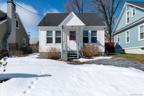 Homes For Sale - 17 Argyle Street<br/> Lake Peekskill, NY 10537