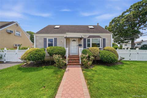 Homes For Sale - 1377 C Street<br/> Elmont, NY 11003