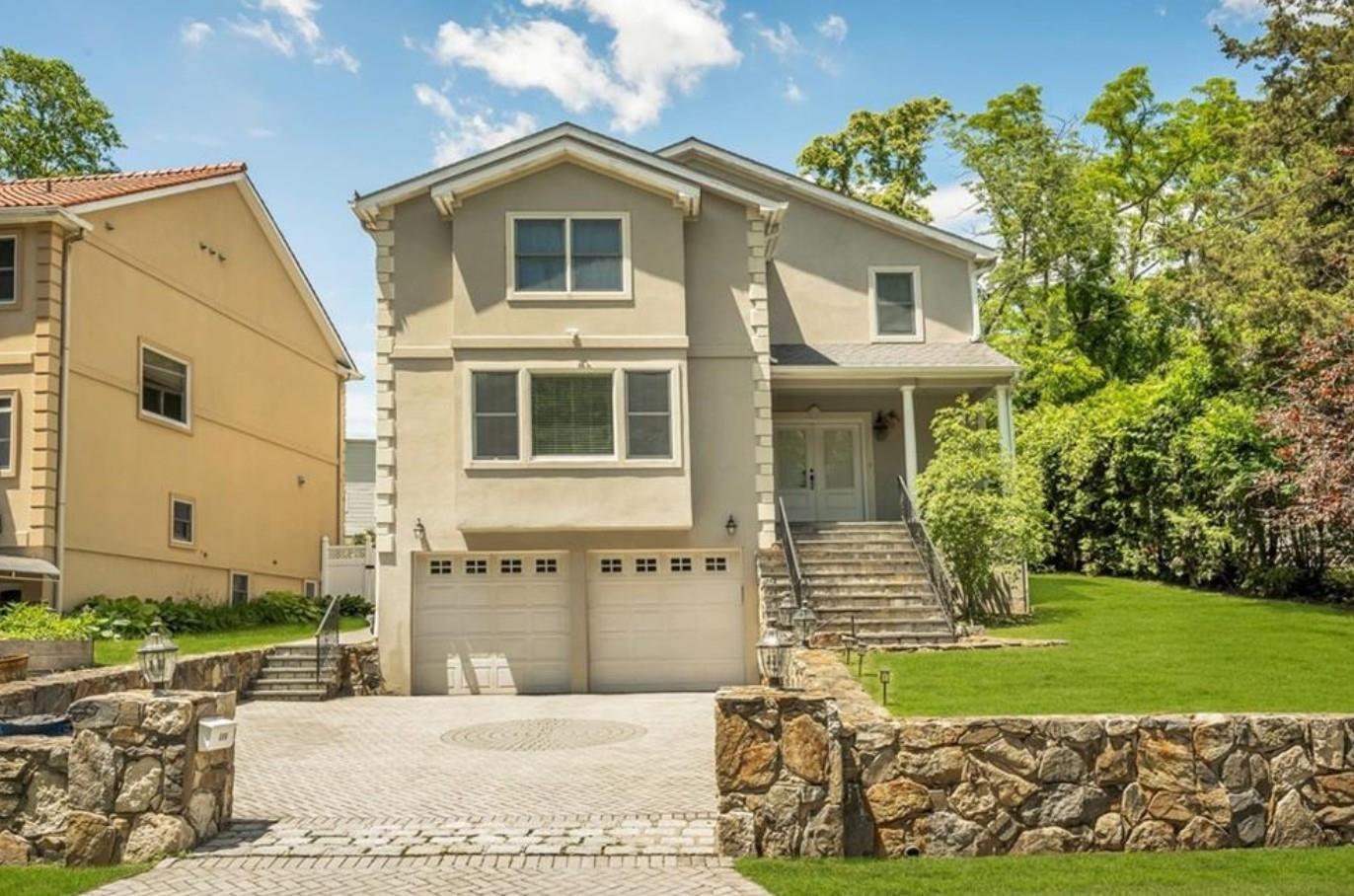696 Ridgeway, White Plains, New York image 1