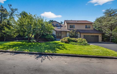 1 Ellen Court Glen Cove NY 11542