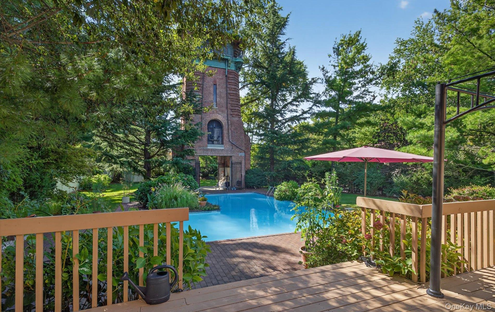 1 Ellen Court
