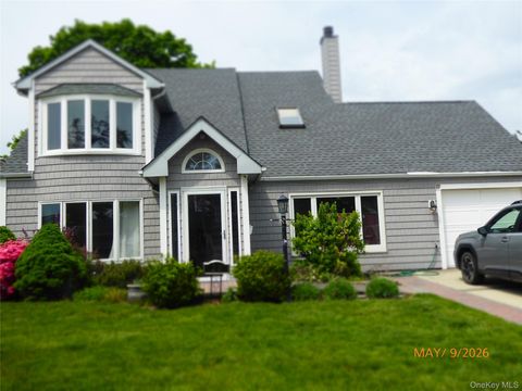 20 Daisy Lane Levittown NY 11756