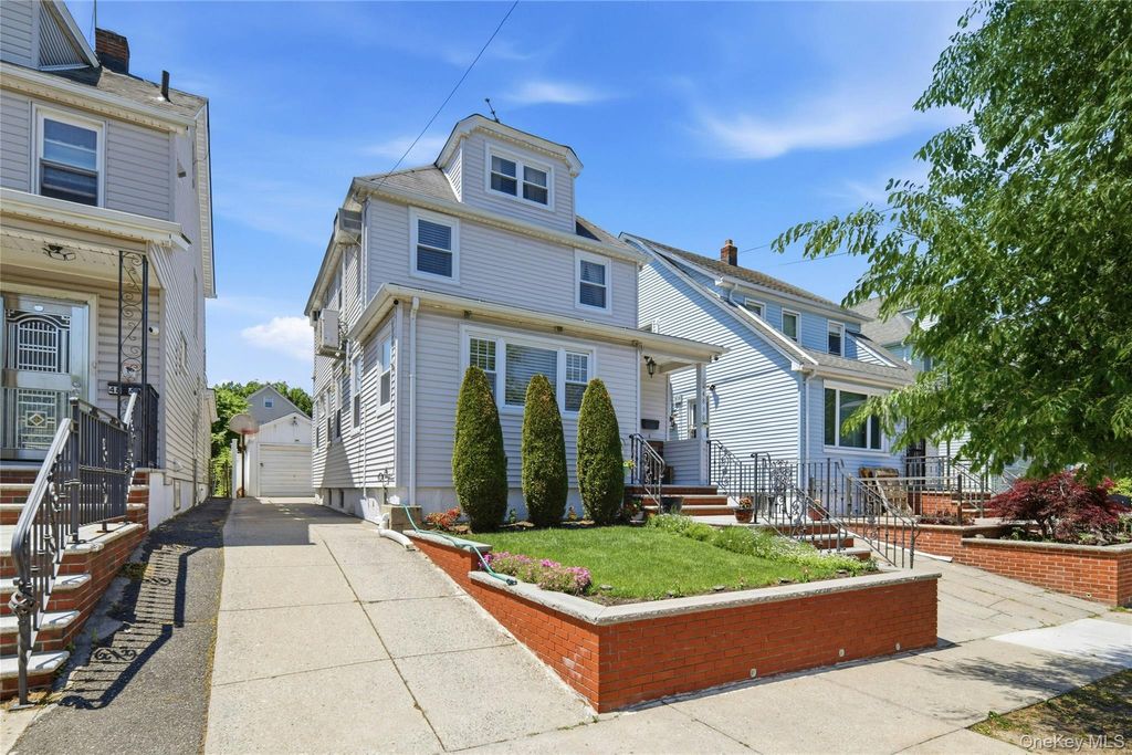 Photo of 4838 207th Street, Oakland Gardens, NY 11364 (MLS # 1002076)