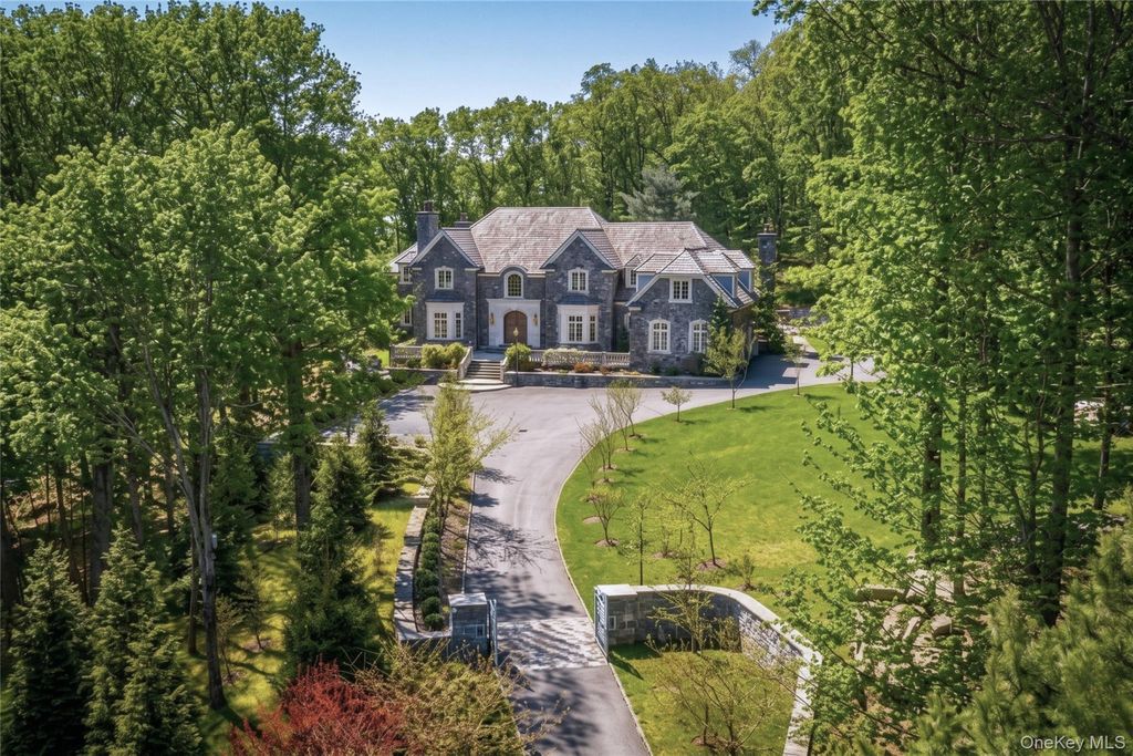 Photo of 3 Vincent Lane, Armonk, NY 10504 (MLS # 983109)