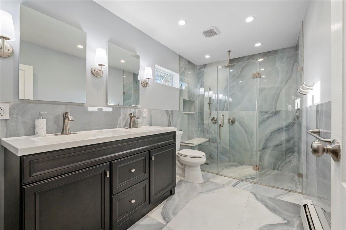 32 W Milton Street, Freeport, New York image 10
