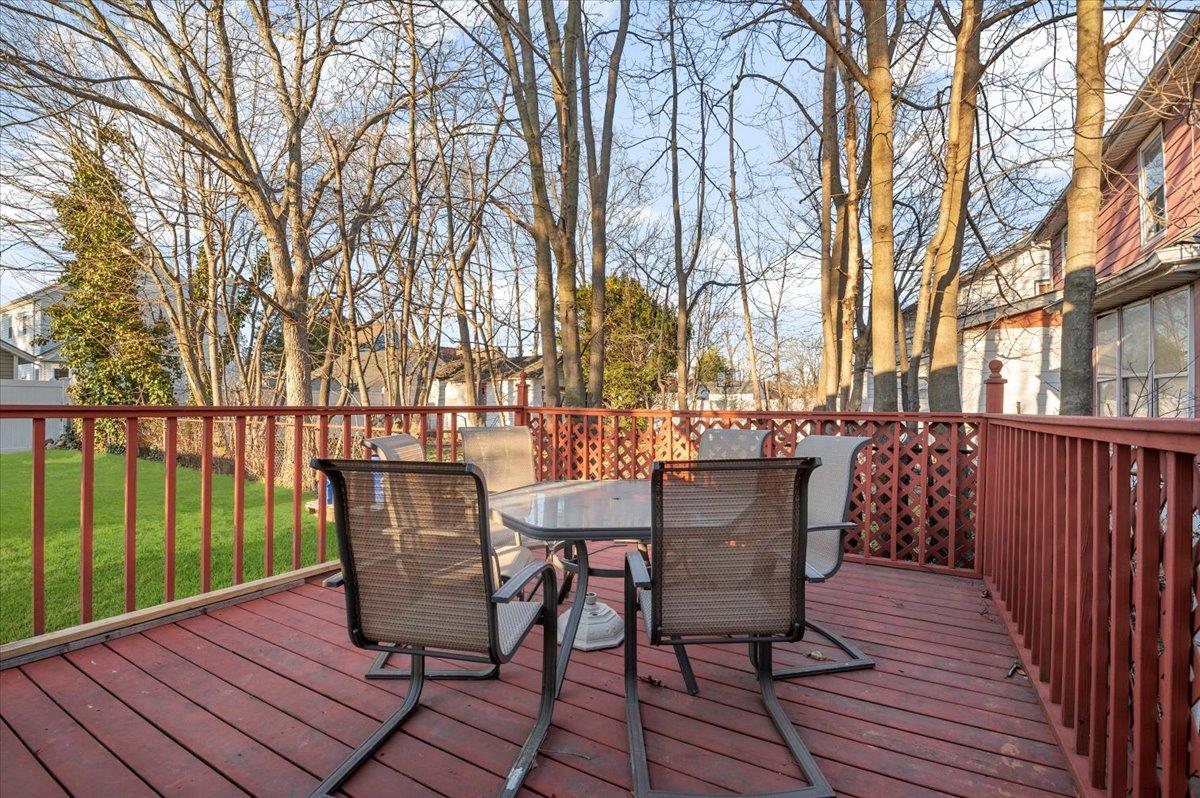 32 W Milton Street, Freeport, New York image 15