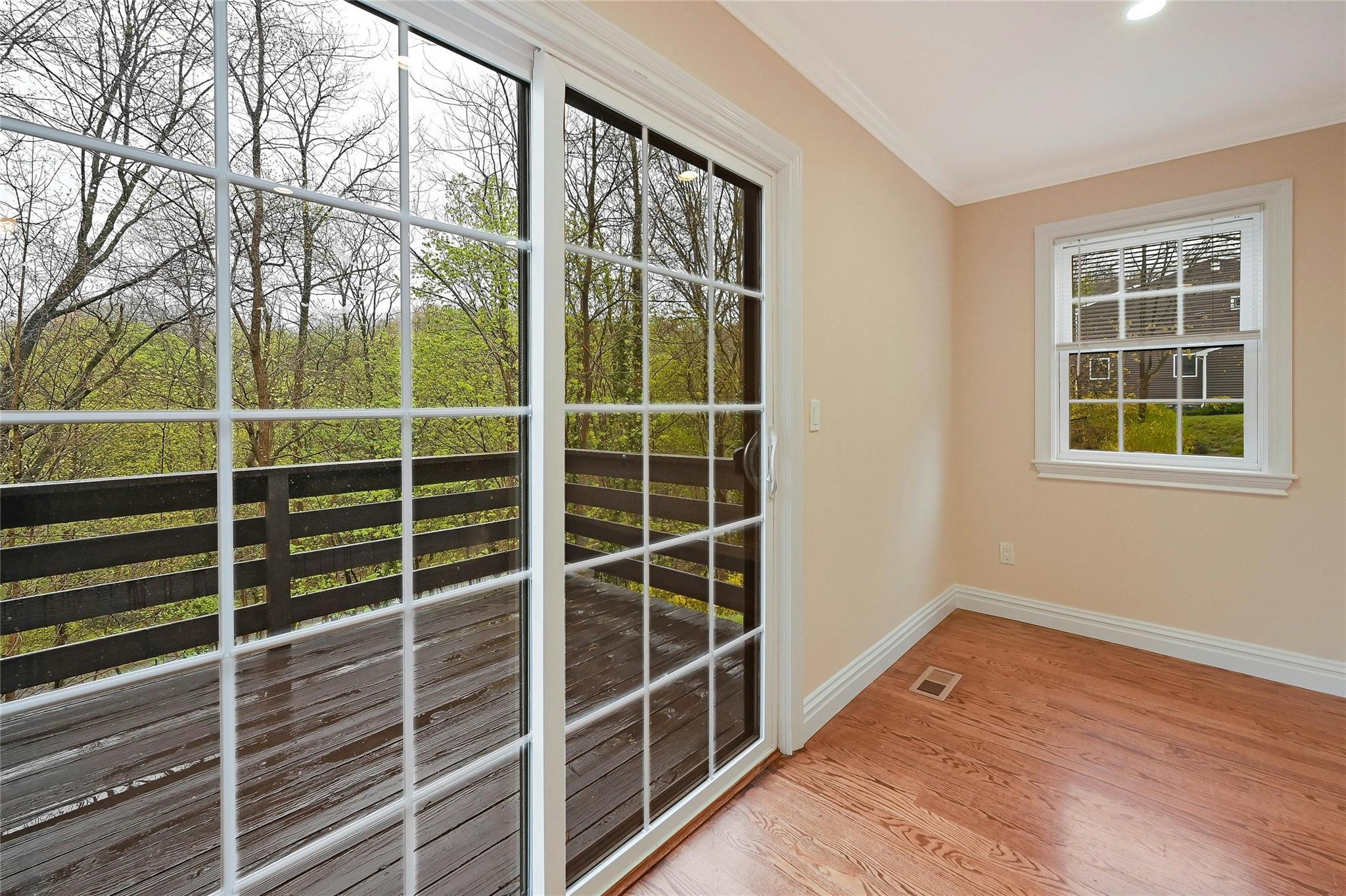 5 W Pine Street, Huntington, New York image 10