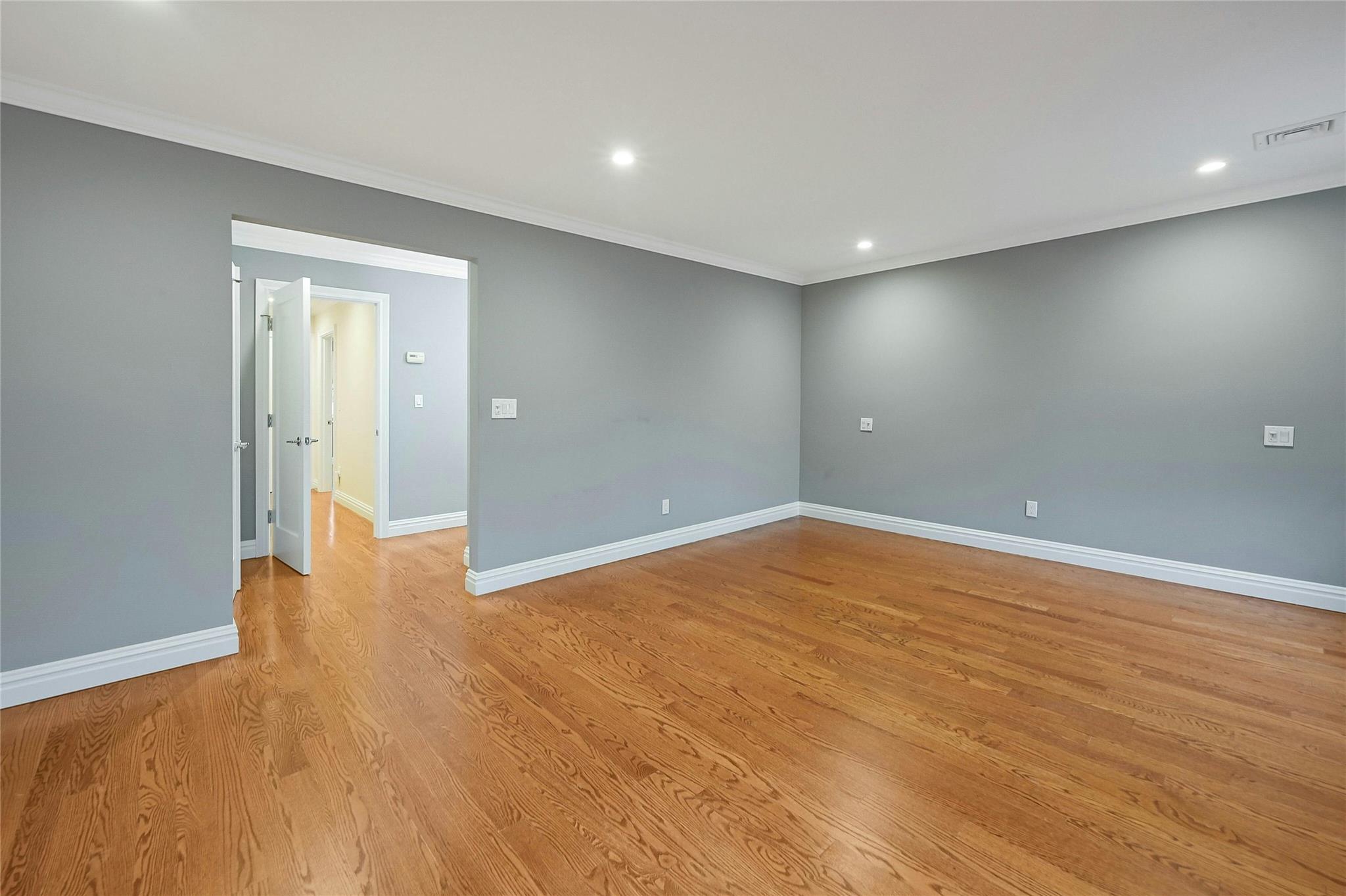 5 W Pine Street, Huntington, New York image 15