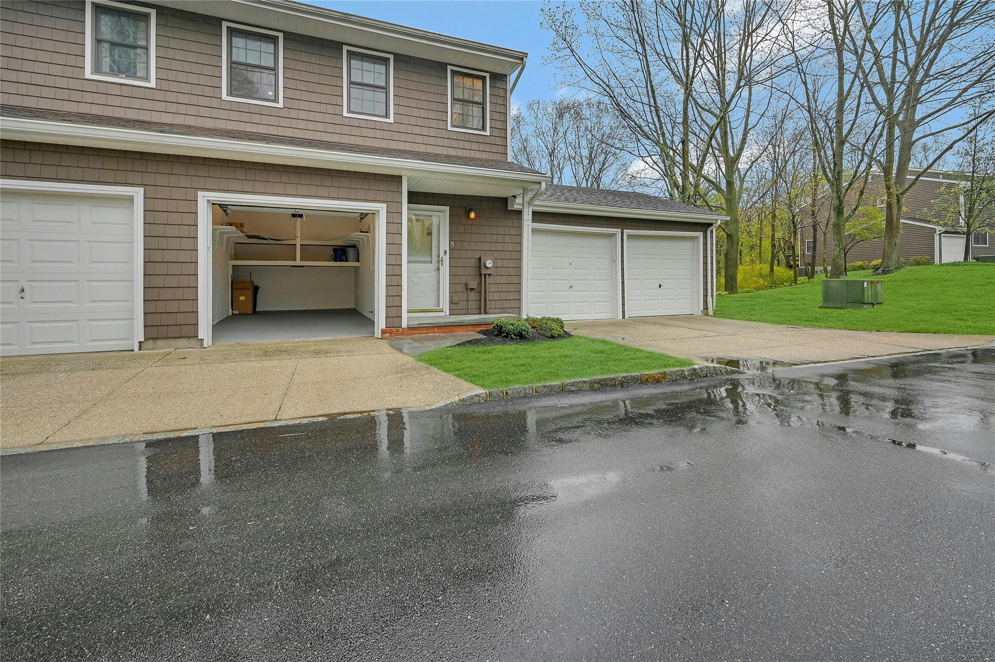 5 W Pine Street, Huntington, New York image 2