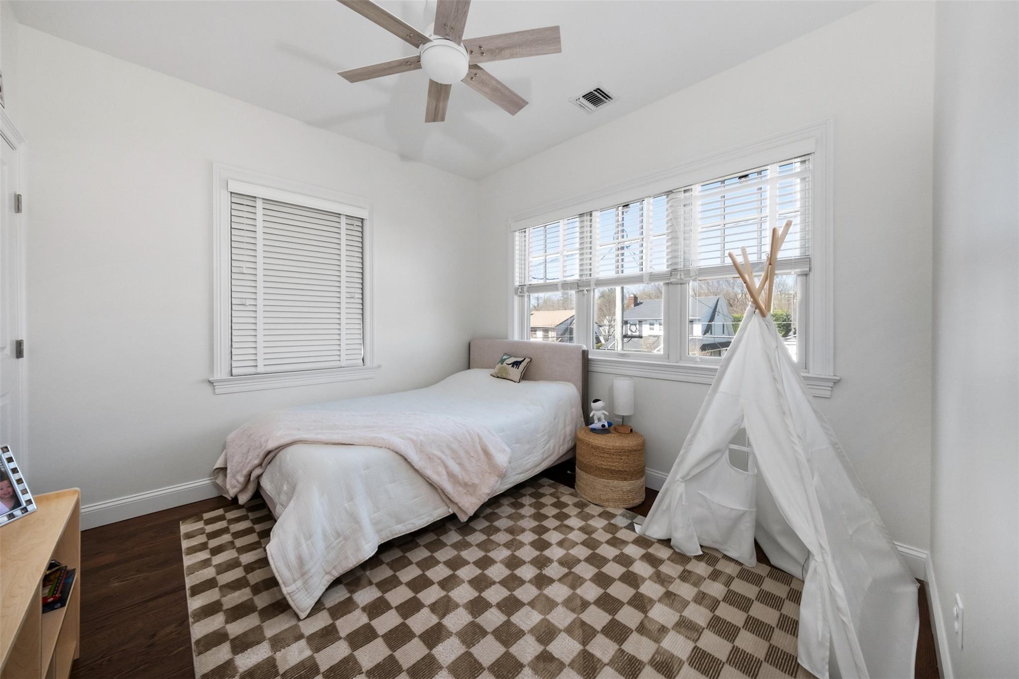 442 1st Avenue, Pelham, New York image 17