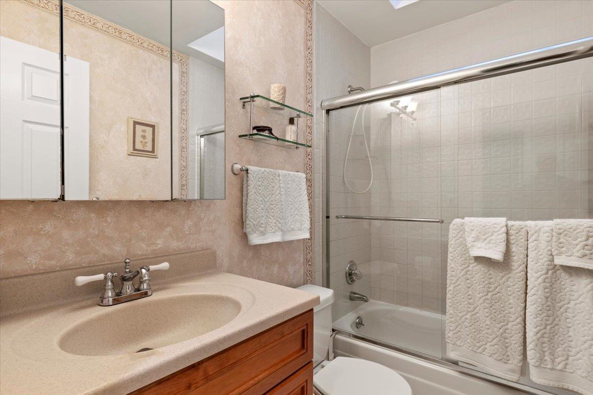 144 Winchester Drive, Yonkers, New York image 23