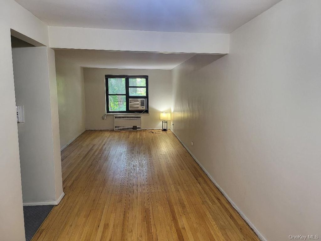Photo of 87-50 204 Street #B46, Hollis, NY 11423 (MLS # 1000996)