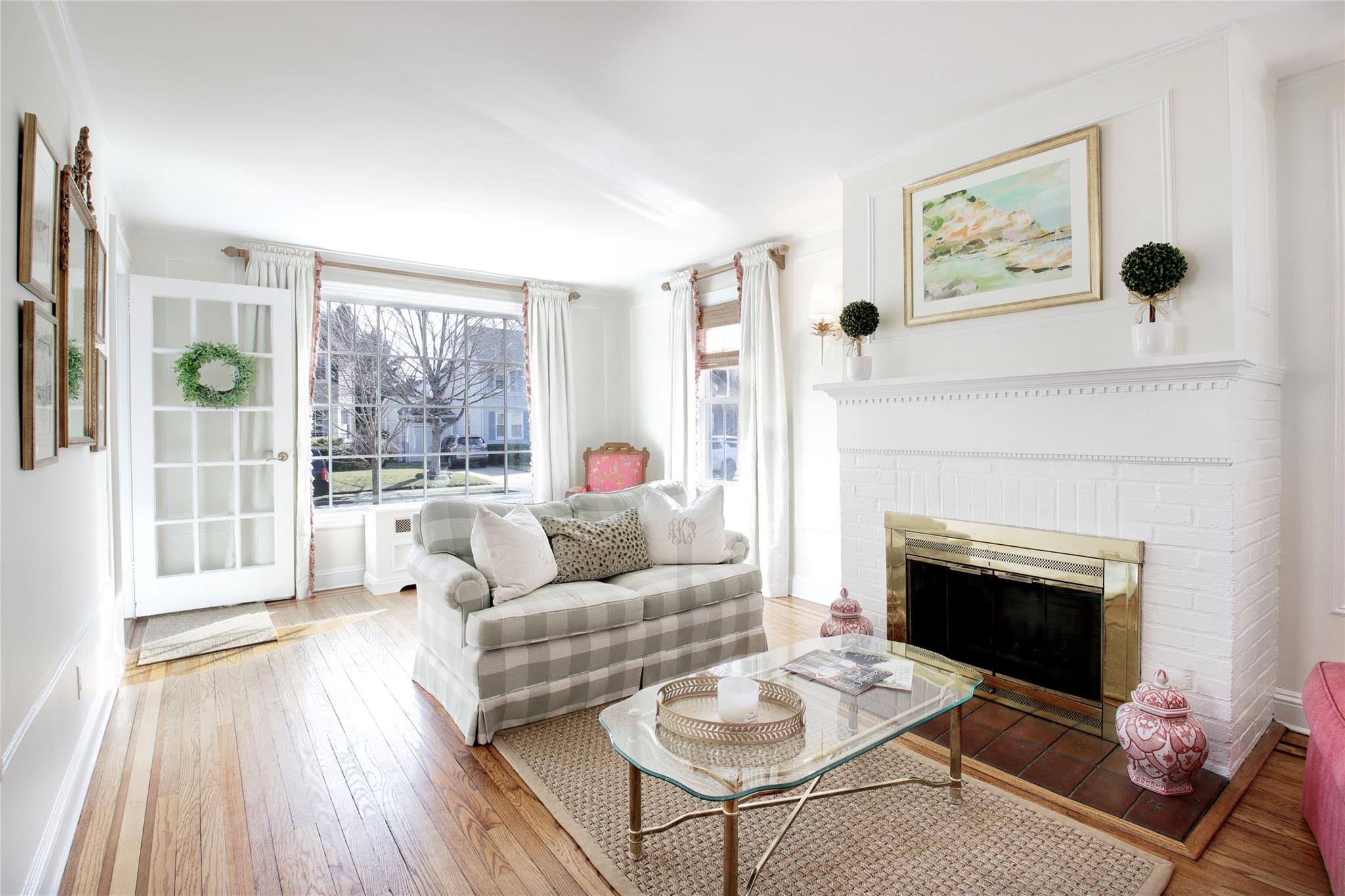 109 Fernwood Terrace, Garden City, New York image 2