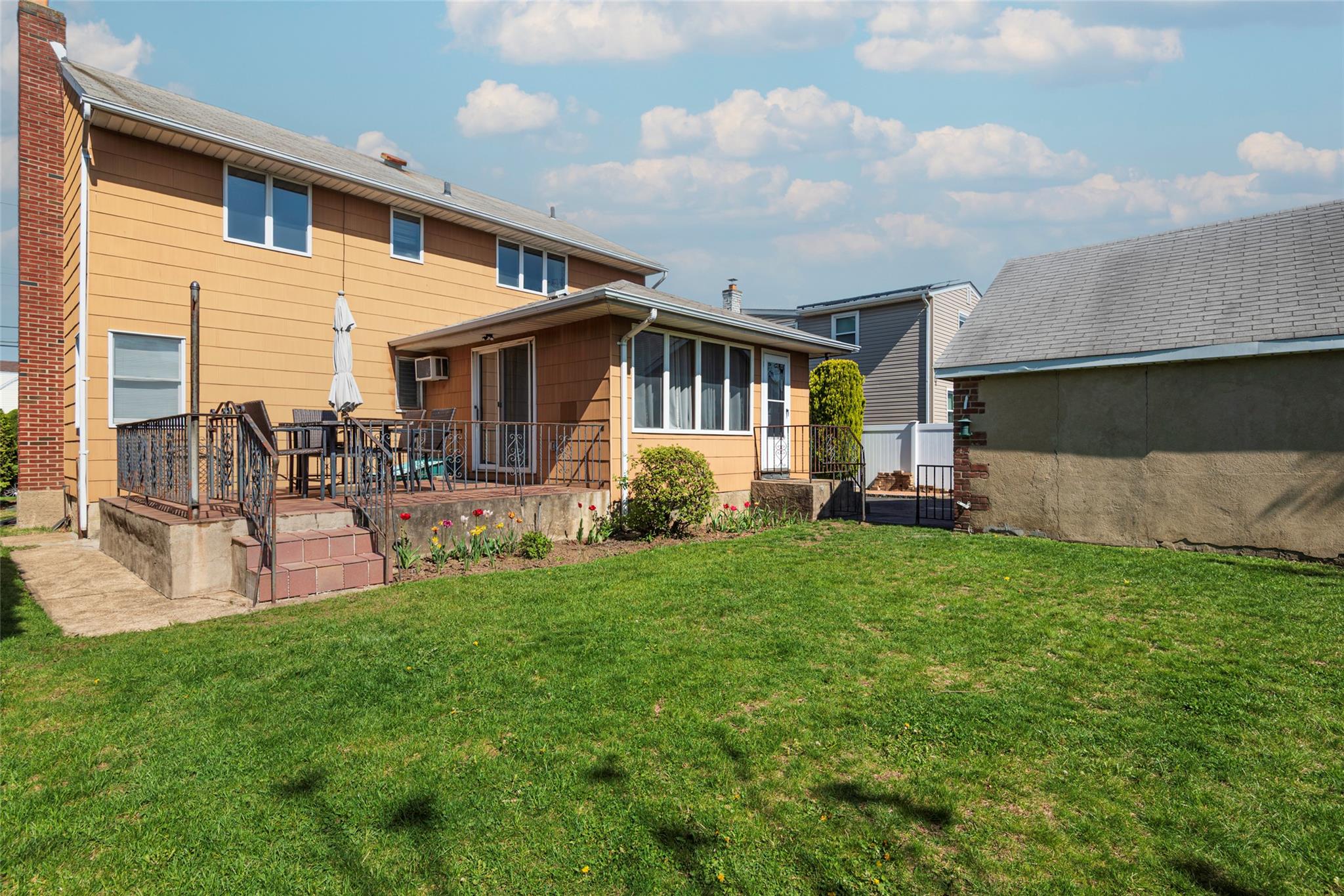 775 N Ascan Street, Elmont, New York image 4