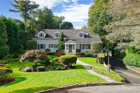4 Kimson Court Manhasset NY 11030