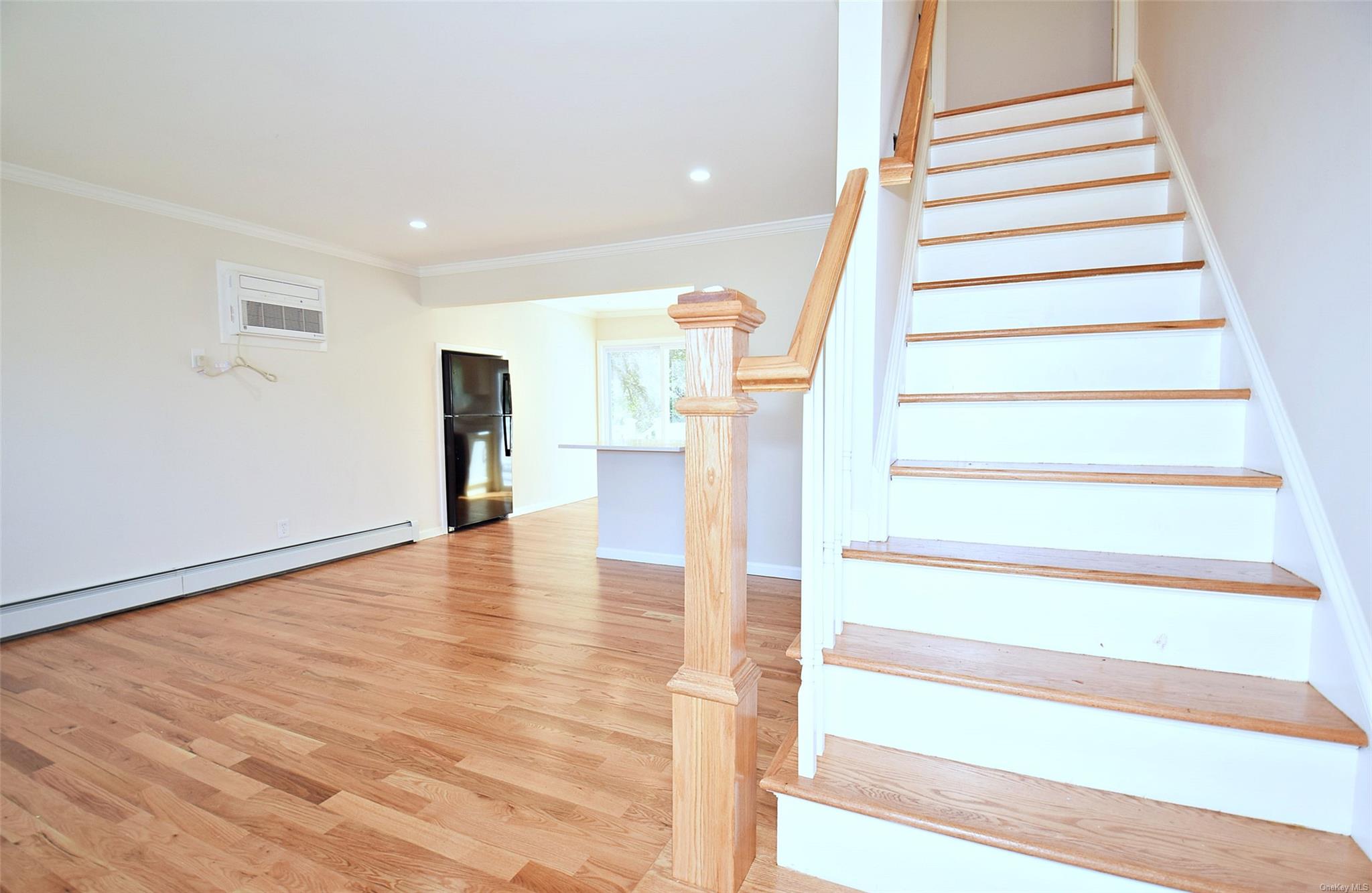 28 Karen Street, West Babylon, New York image 15