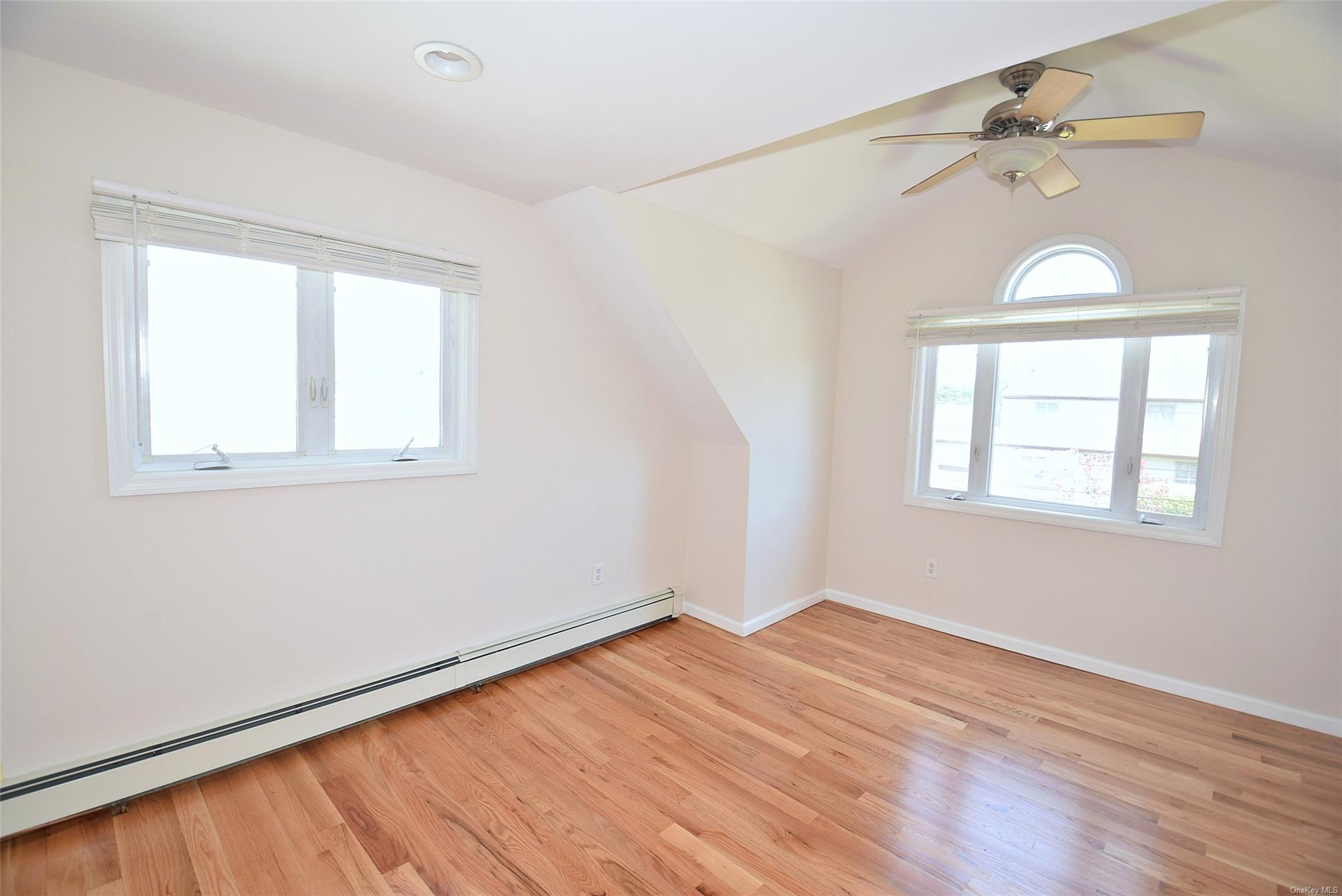 28 Karen Street, West Babylon, New York image 21