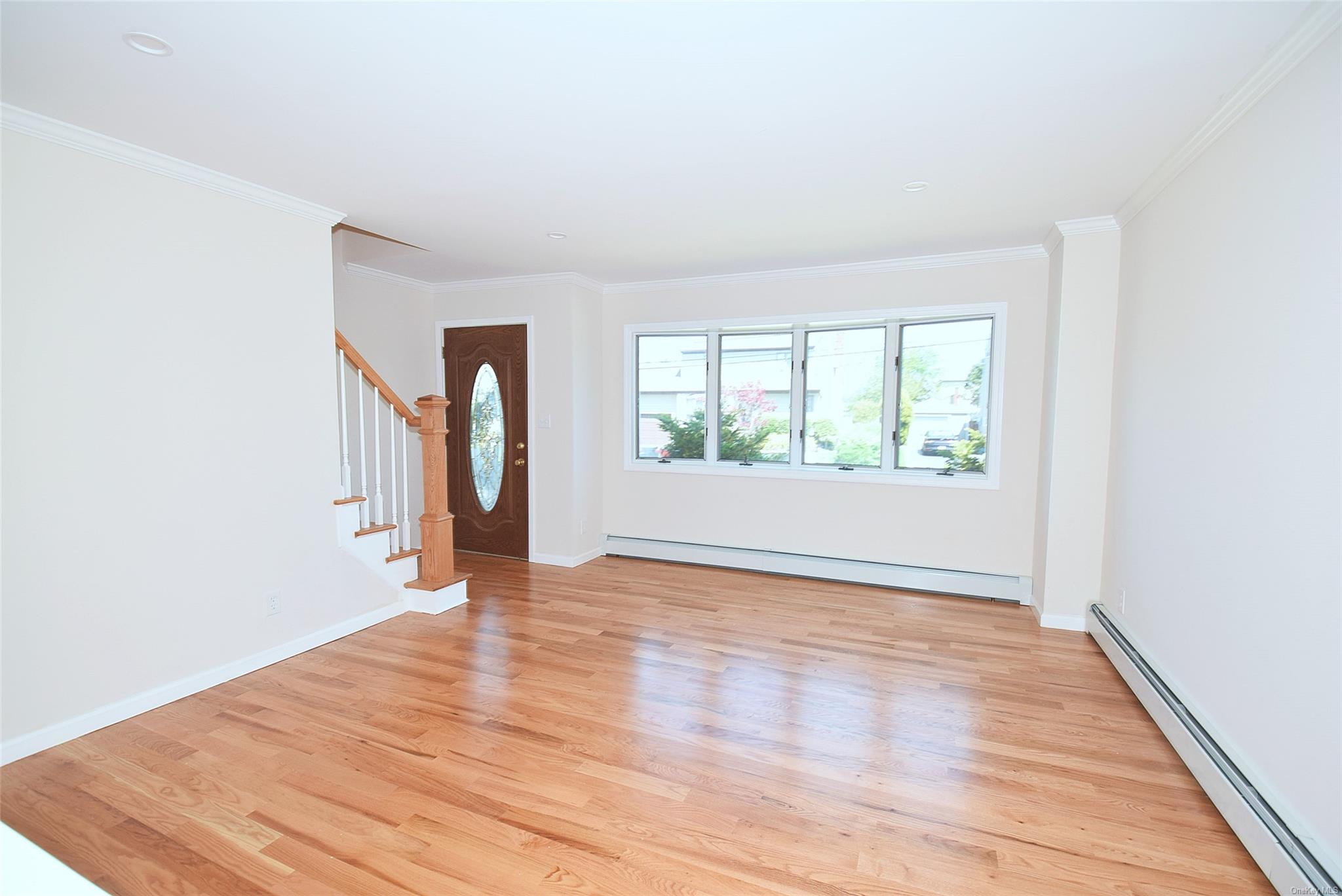 28 Karen Street, West Babylon, New York image 4