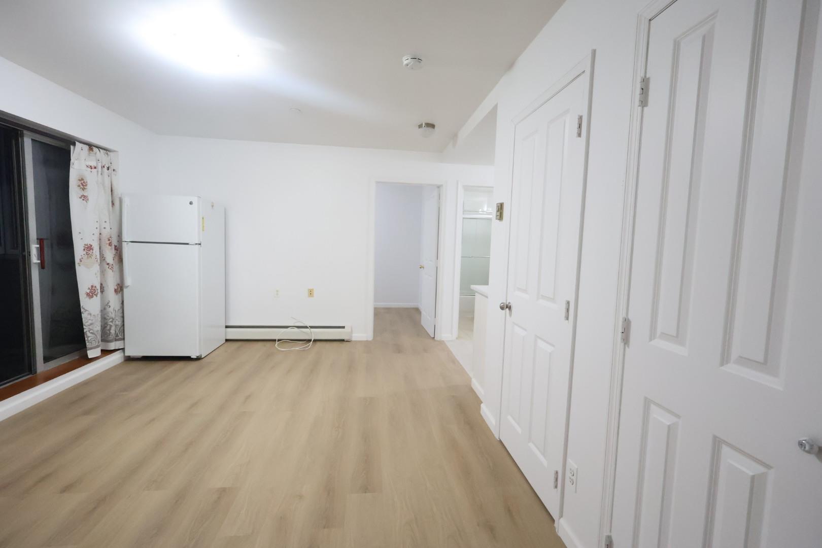 140-37 Cherry Ave #5C, Flushing, New York image 6