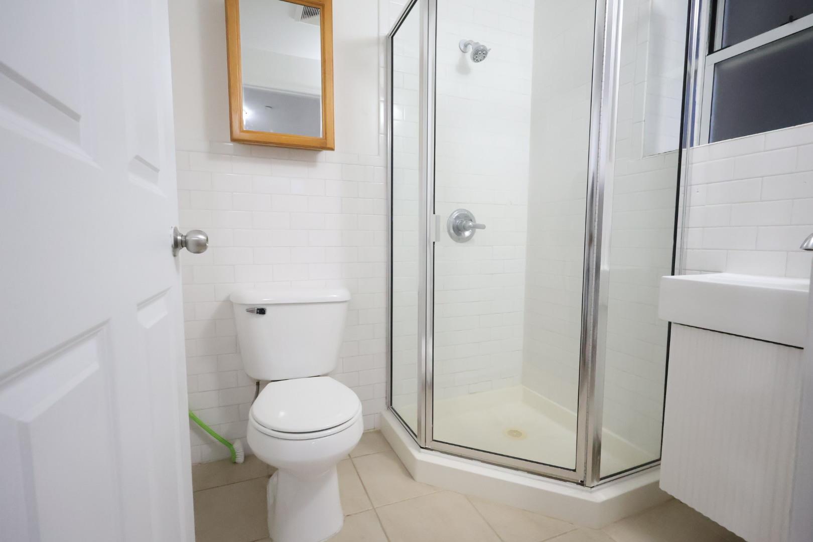 140-37 Cherry Ave #5C, Flushing, New York image 7