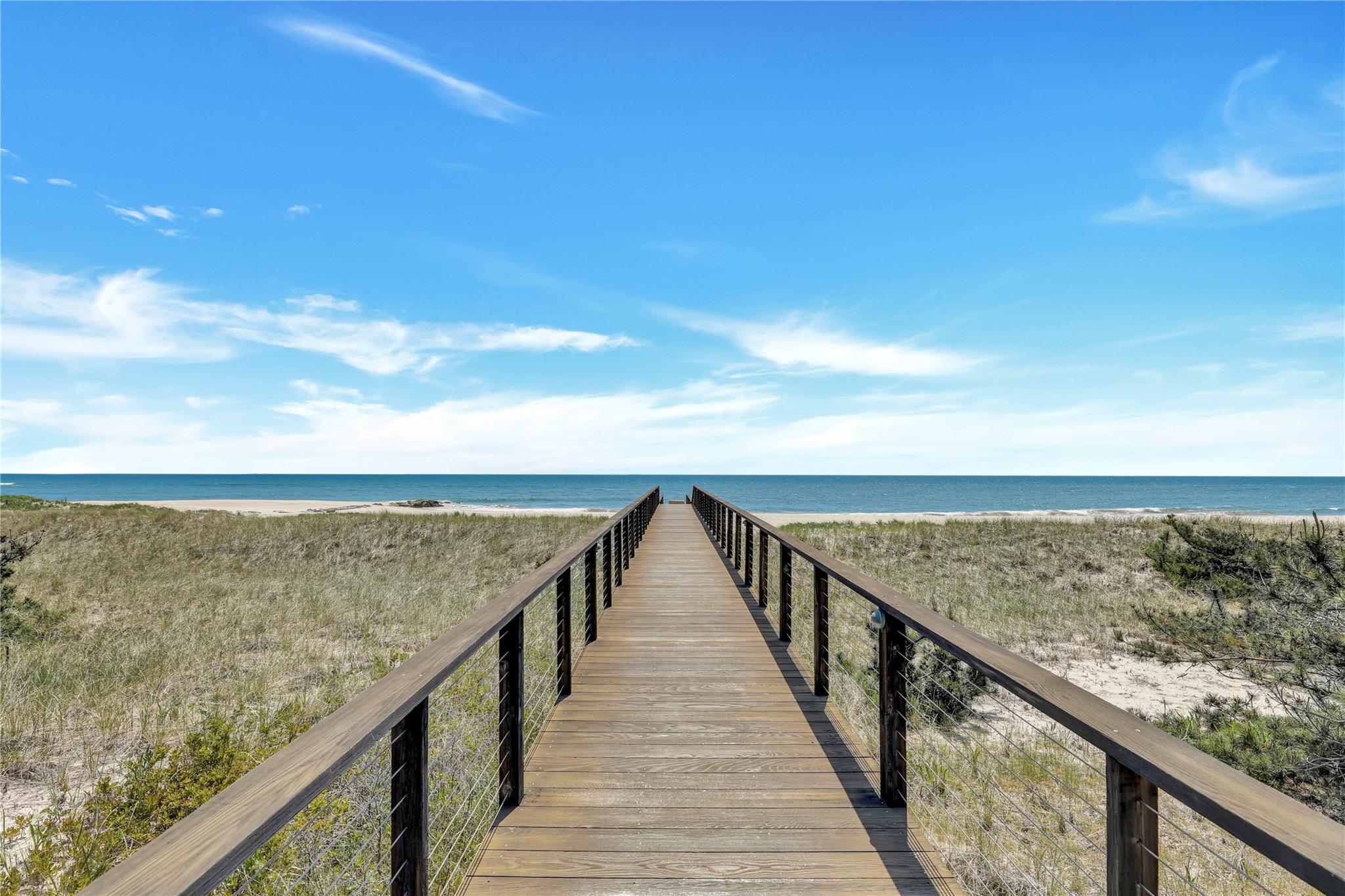 585 Dune Road L5