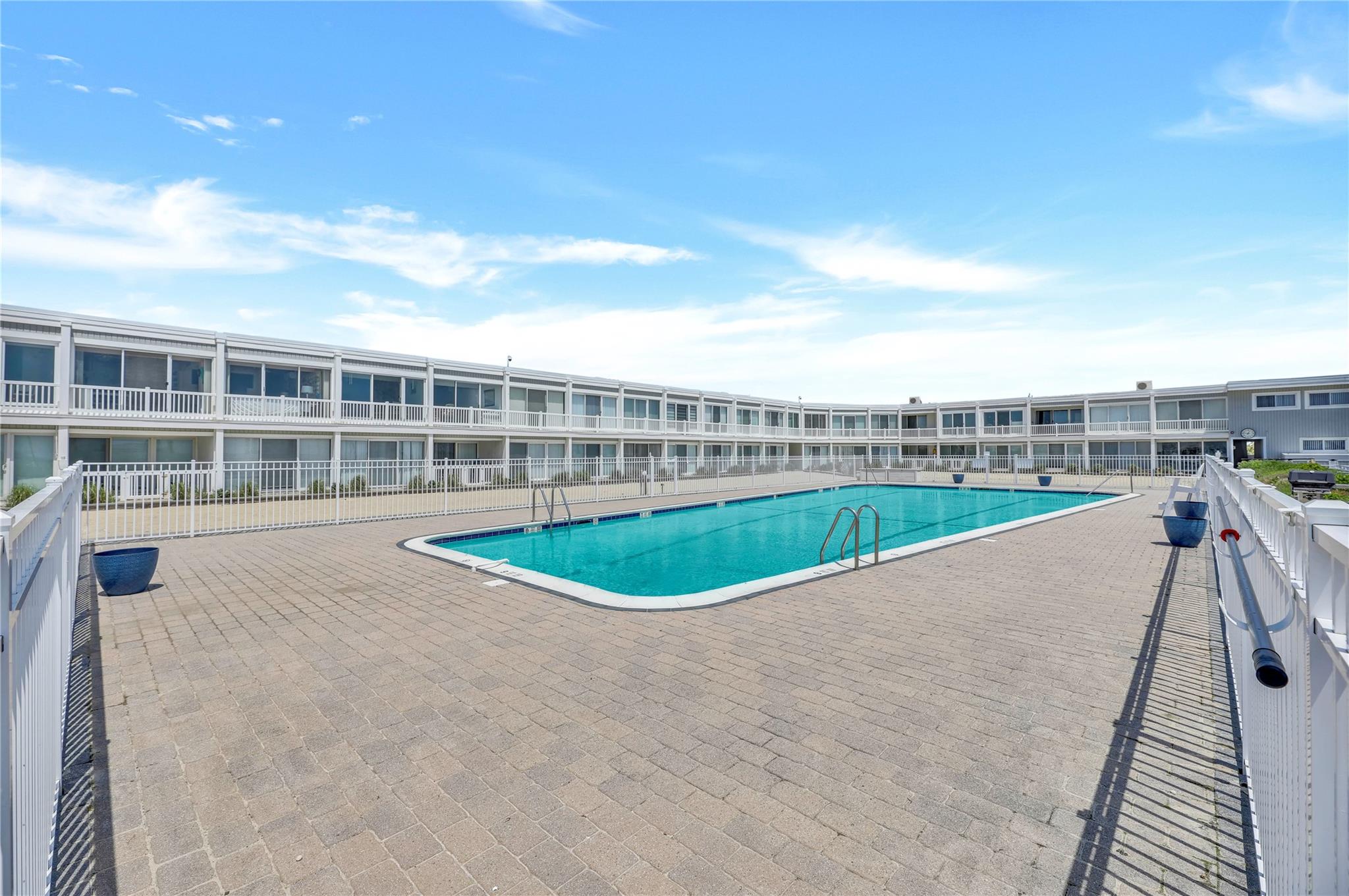 585 Dune Road L5