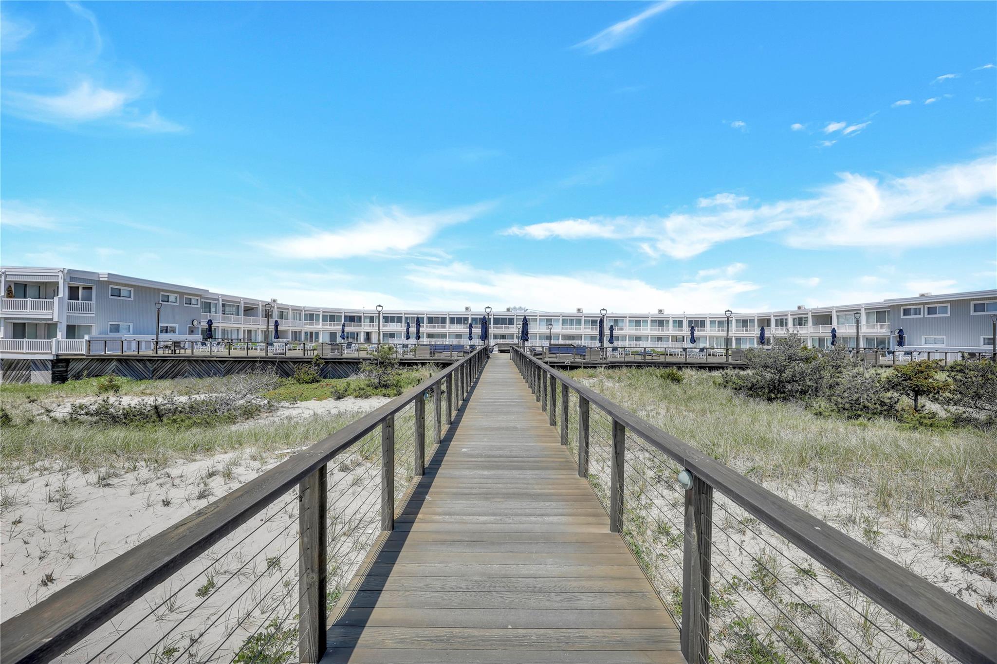 585 Dune Road L5