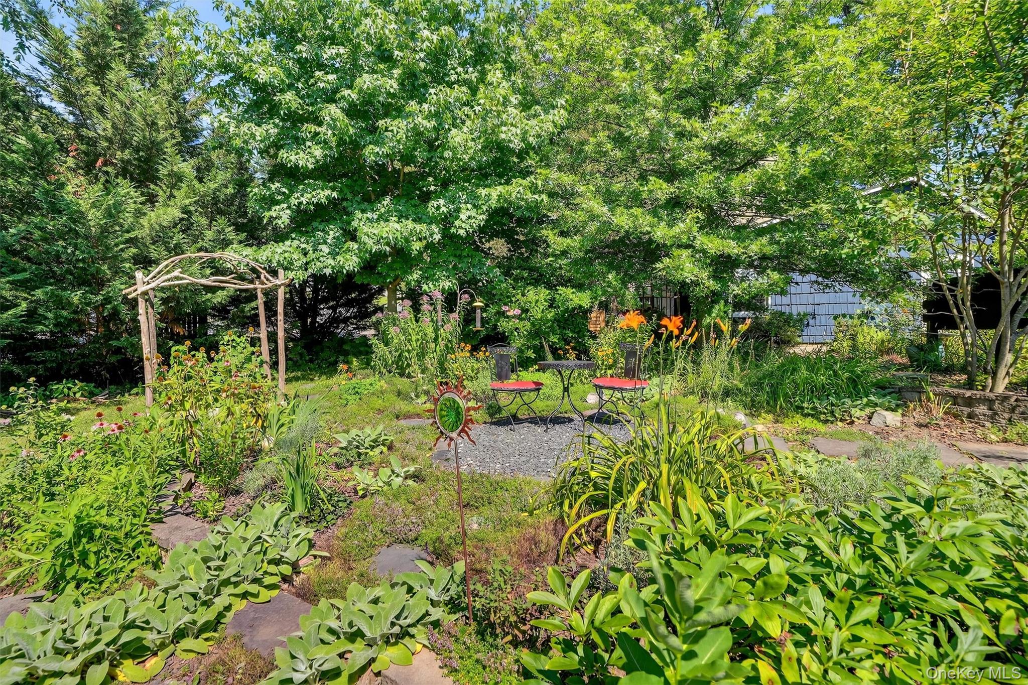 Peekskill, New York 10566, United States, 2 Bedrooms Bedrooms, ,1 BathroomBathrooms,Residential,Pending,204985