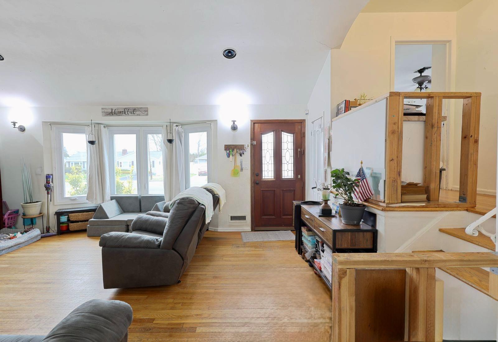 268 Grand Boulevard, Deer Park, New York image 2