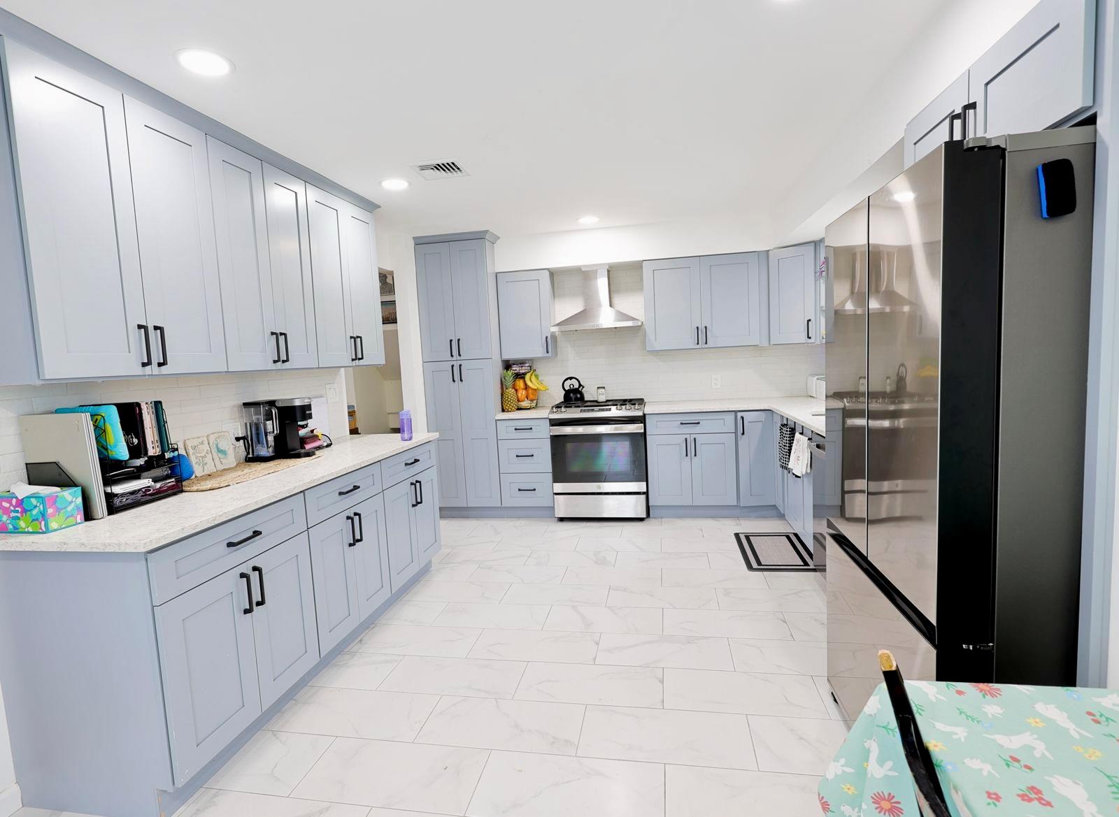 268 Grand Boulevard, Deer Park, New York image 5